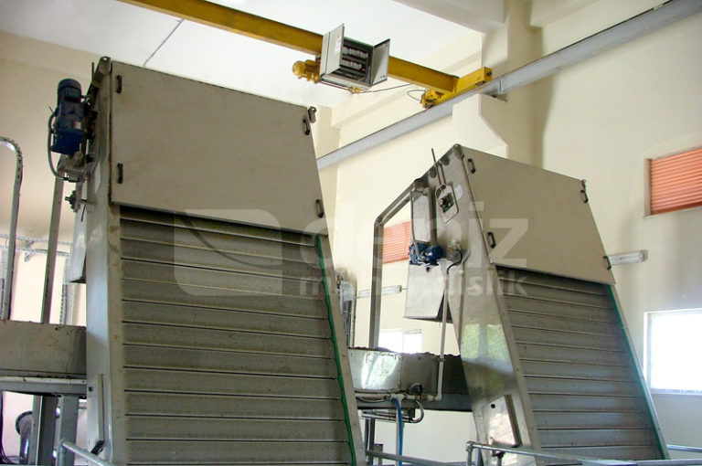 perforated pallet grating